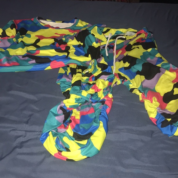 Multi Colored Camo 2pc Set - Picture 2 of 4